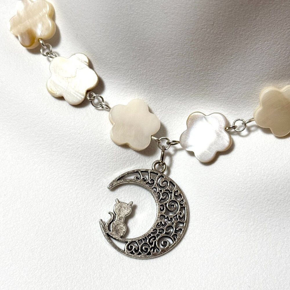 Mother of Pearl Flower Beaded Short Necklace + Cat on the Moon Pendant